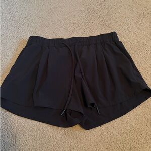 EUC Pace Rival Lululemon Shorts